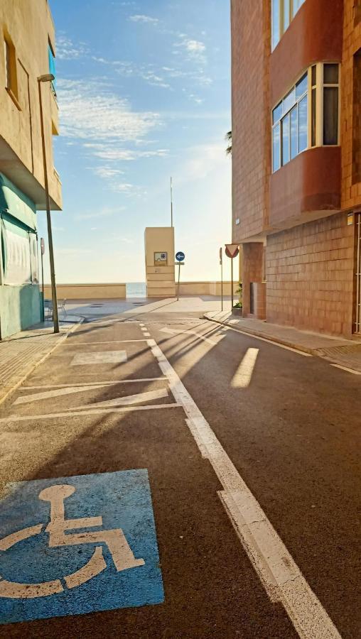 Apartamento Posidonia Free Parking Cadix Extérieur photo